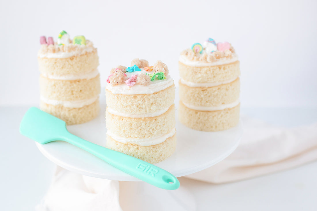 Magically Delicious Lucky Charms Mini Cakes