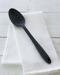 gir_pdp_perforated_spoon_black_2.webp